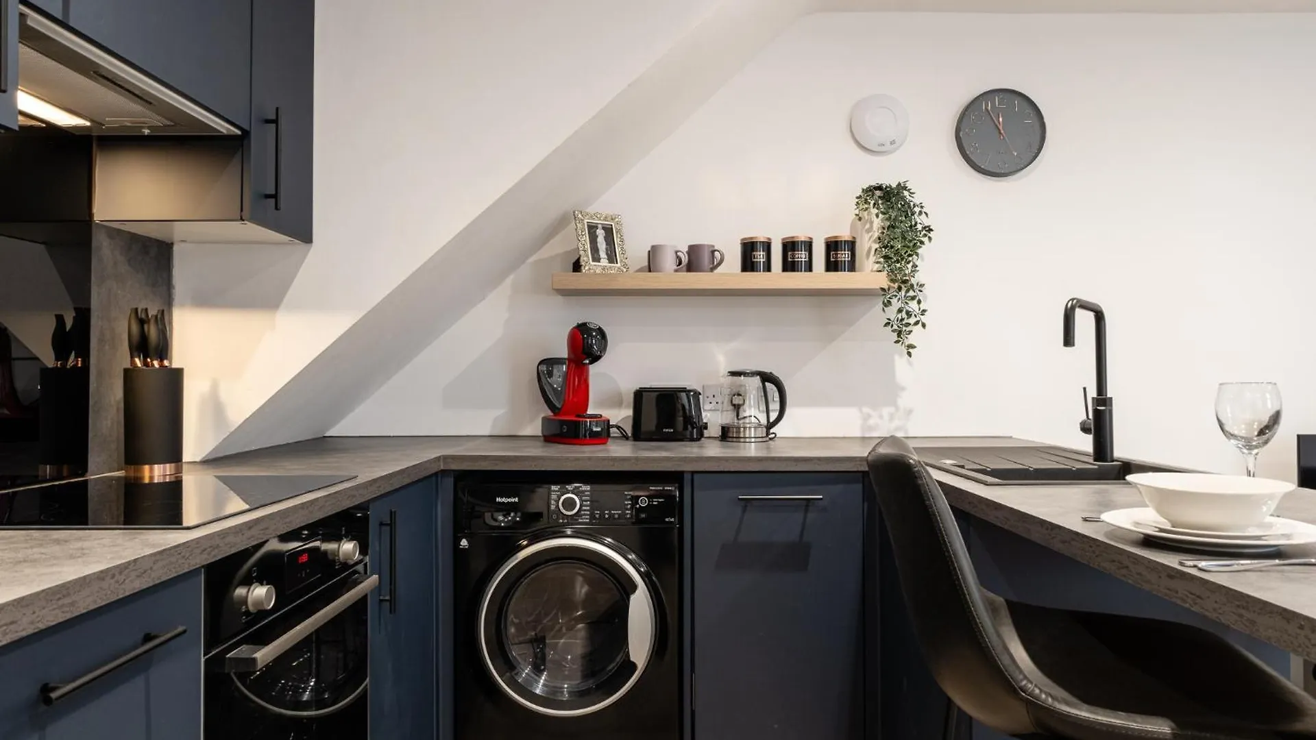 Gorgeous 1 Bed Apartment In Central Cheltenham! Velká Británie
