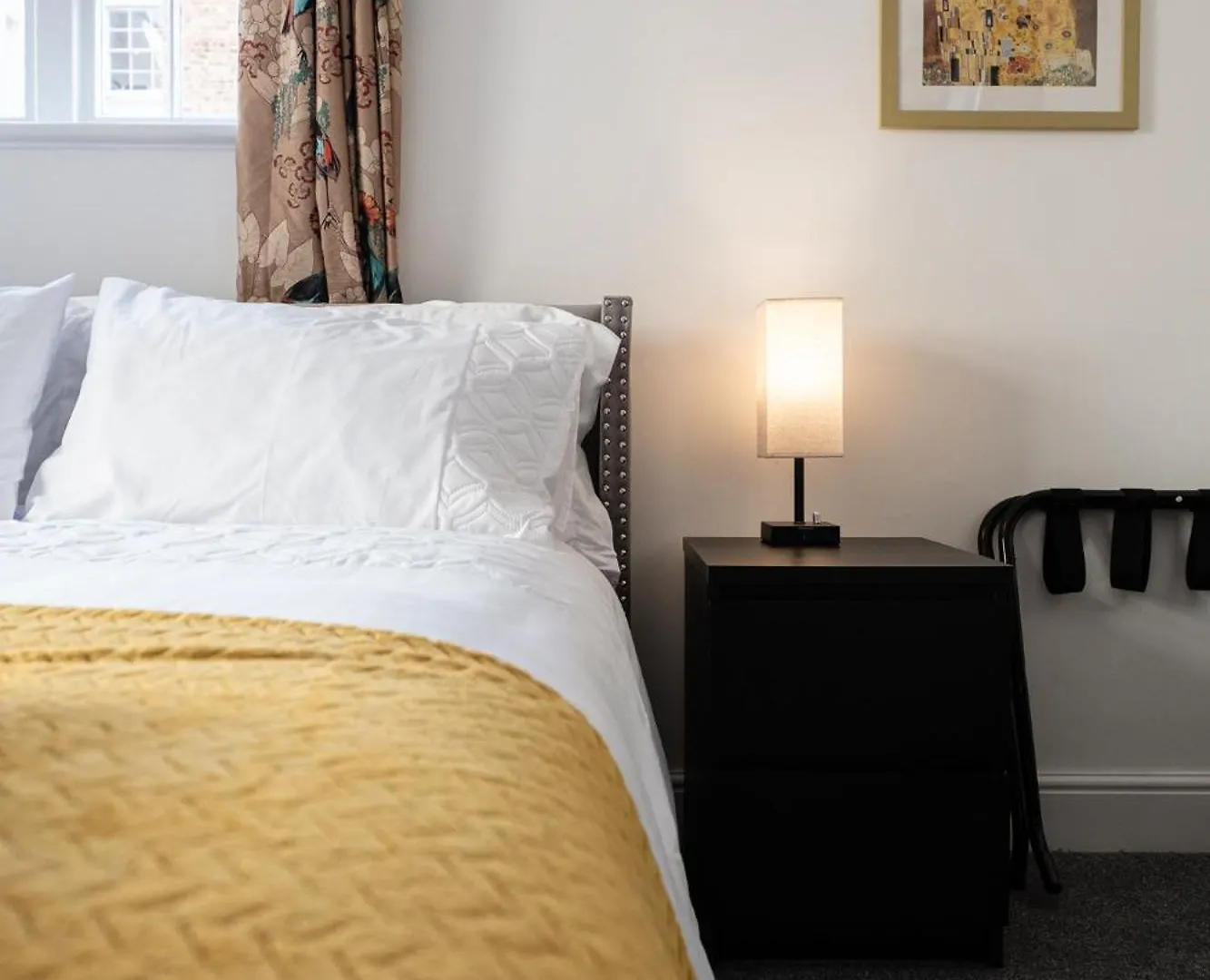 Gorgeous 1 Bed Apartment In Central Cheltenham! 0*, Cheltenham